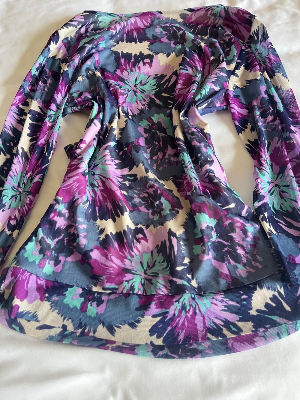ELLE Size M Teal and Purple Floral Faux-Wrap V-Neck Ruched Top - Picture 11 of 16